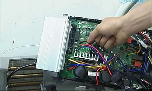 东海美的空调电话是多少